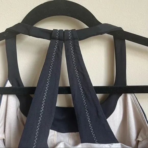 Lululemon tank top scoop me up blue black white EUC size 4 - Picture 8 of 13